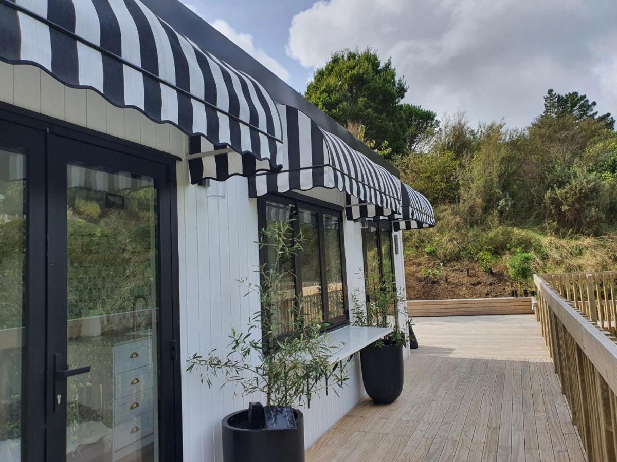 Tiny House With Greenhouse Dining Lower Hutt Luaran gambar