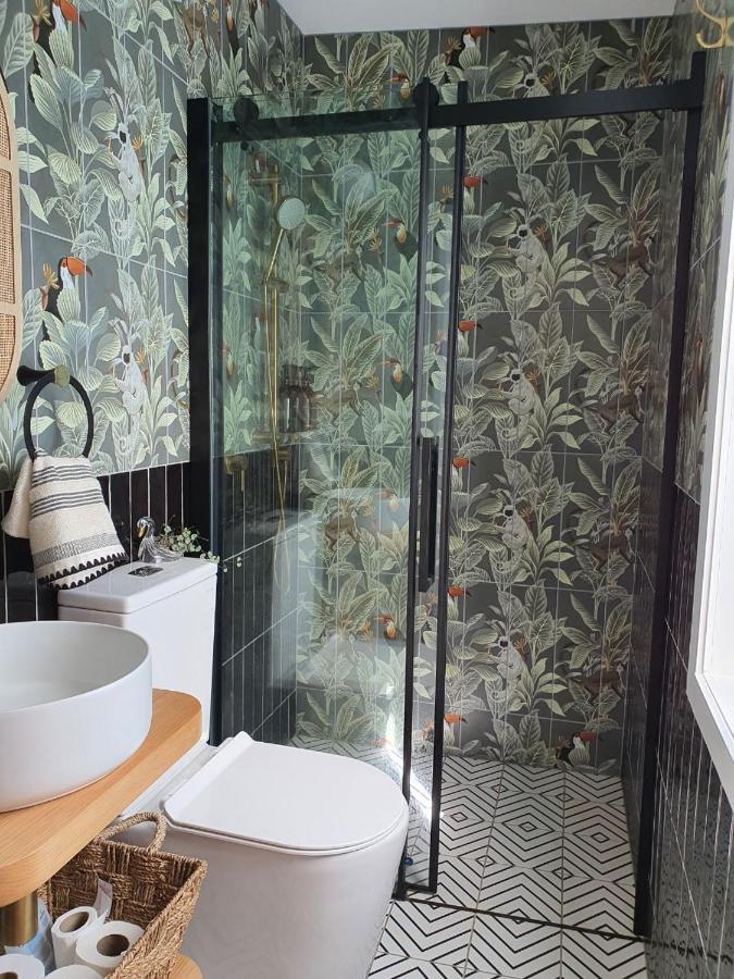 Tiny House With Greenhouse Dining Lower Hutt Luaran gambar